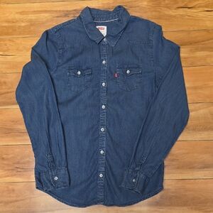 Levi's Size Youth XL Lightweight Dark Blue Long Sleeve Button Up Shirt.